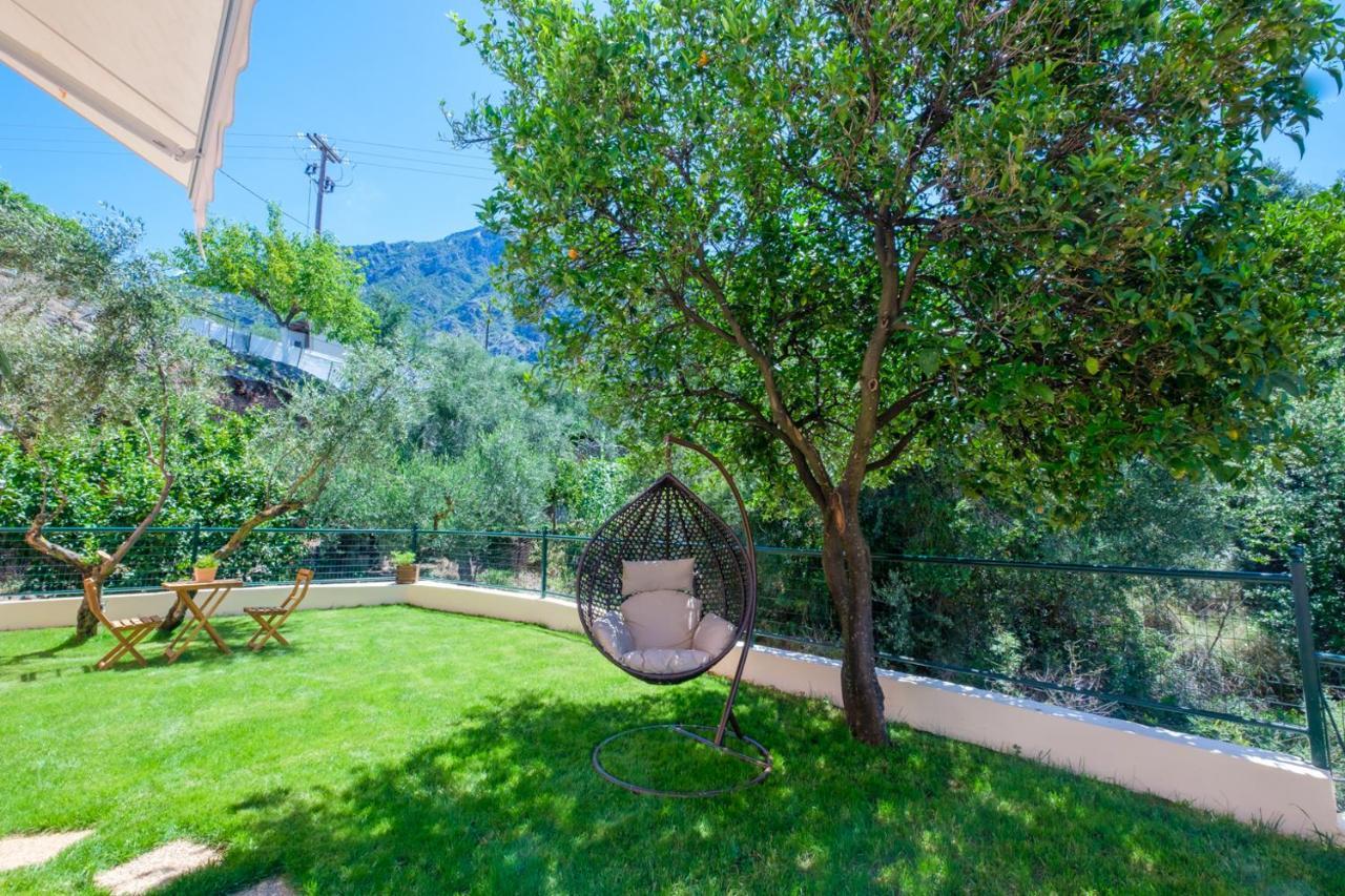 Almyros Aktis Private Garden Apartment Каламата Экстерьер фото