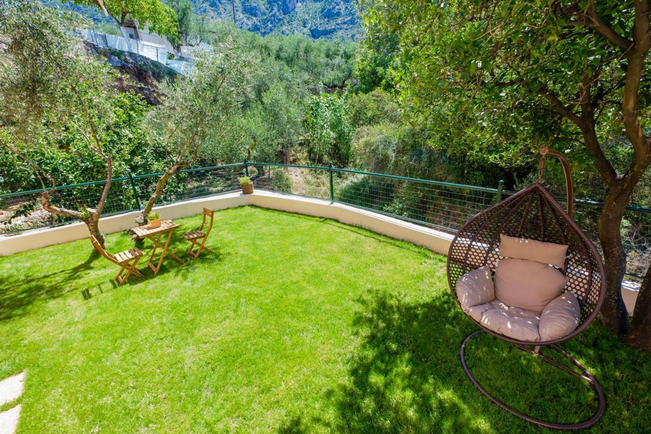 Almyros Aktis Private Garden Apartment Каламата Экстерьер фото